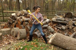 Daisy Haze in ALS Scan set Lumberjill