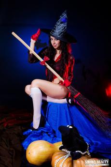 Forbs in Showy Beauty set Sexy Witch