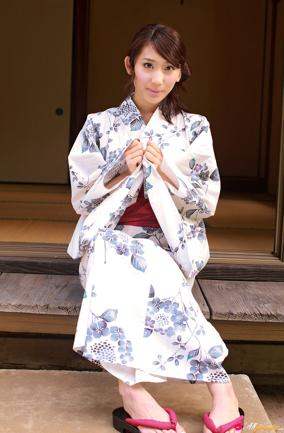 Haruka Kohara in All Gravure set Traditional Heart