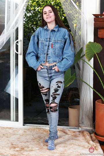 Sia Wood in ATK Petites set Ripped jeans