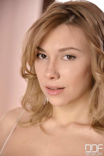 Karina D in Euro Teen Erotica set Newcomer Dazzles Us