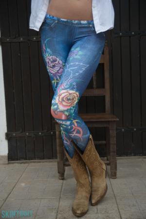 Elen Moore in Skintight Glamour set Elen Moore Skin Tight Jeans