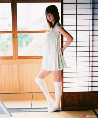 Nozomi Sasaki in All Gravure set White Cinderella