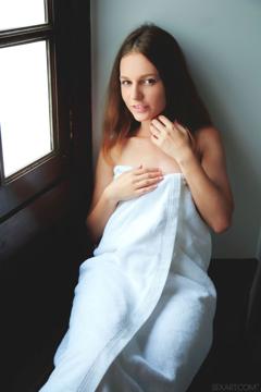 Sofi Shane in Sex Art set Before Bath