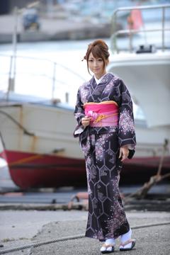 Kaede Matsushima in All Gravure set Date At The Docks