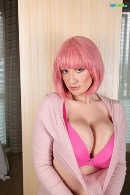 Lana Kendrick in Pinup Files set Pretty In Pink